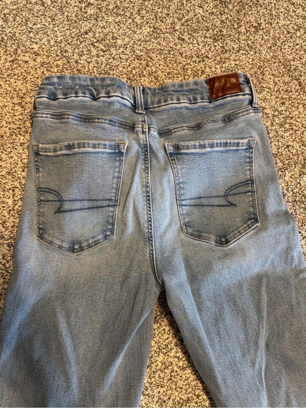 American Eagle Outfitters Light Blue High-Rise Flare Jeans, Size 8 - Picture 5 of 5